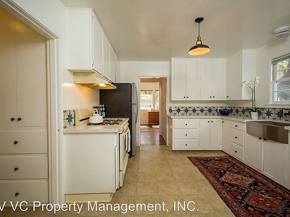 4th image of 215 N Arnaz St Unit A