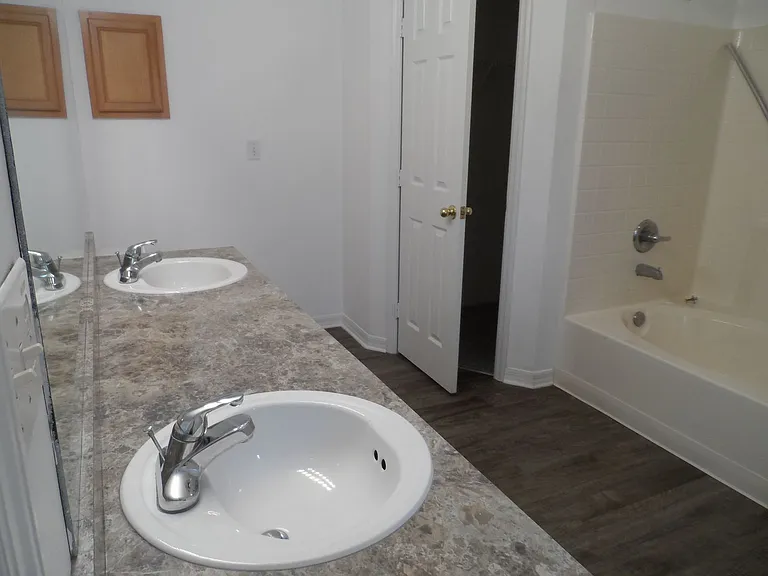 1194 Fort Smith Blvd — Photo 6