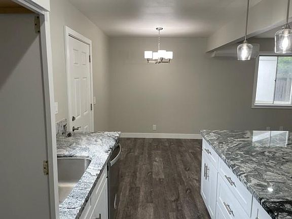 2nd image of 2111 Orange Ave Unit B