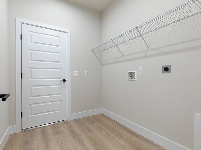 18 Wood Amber Ln #B — Photo 33