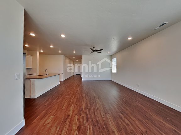 5th image of 1437 N Alderleaf Ave