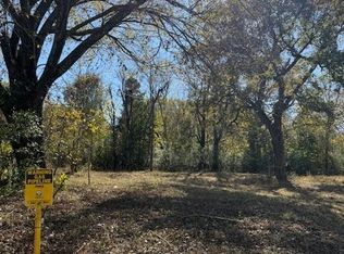 1207 Shiloh St, Paris, TX 75460