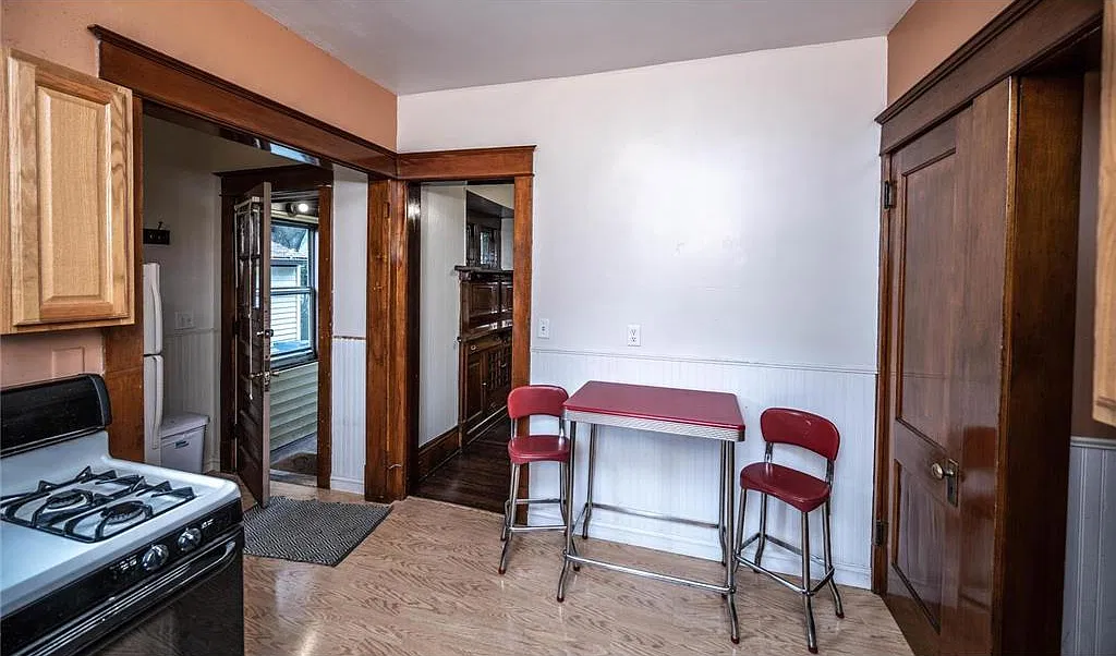 5 bed, $3,125 — Photo 3