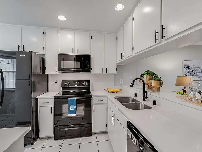 4235 Sheldon Cir #1 — Photo 4