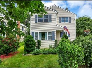 233 Hoyt St, Darien, CT 06820