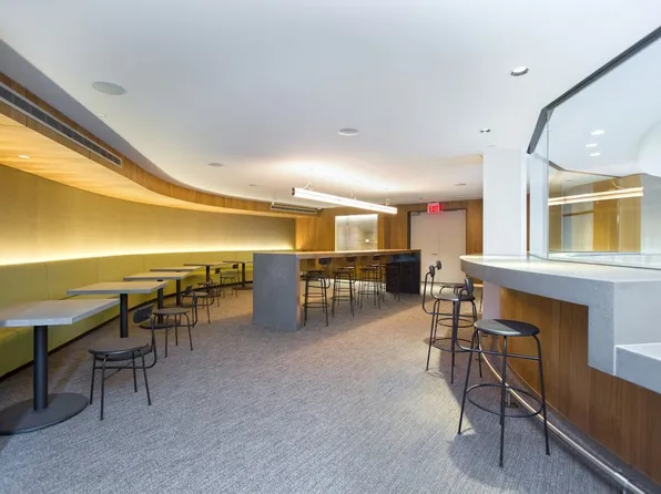 43-25 Hunter Street image 20 of 23