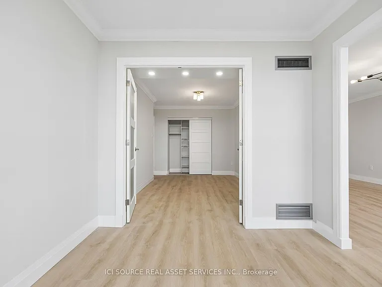 7601 Bathurst St #1003 — Photo 21