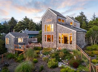 2738 SW Breakers Dr, Waldport, OR