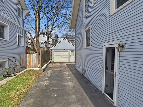 3rd image of 34 Woodrow Ave