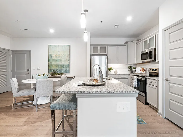 Designer Kitchen Finishes at Hawthorne at the Glen