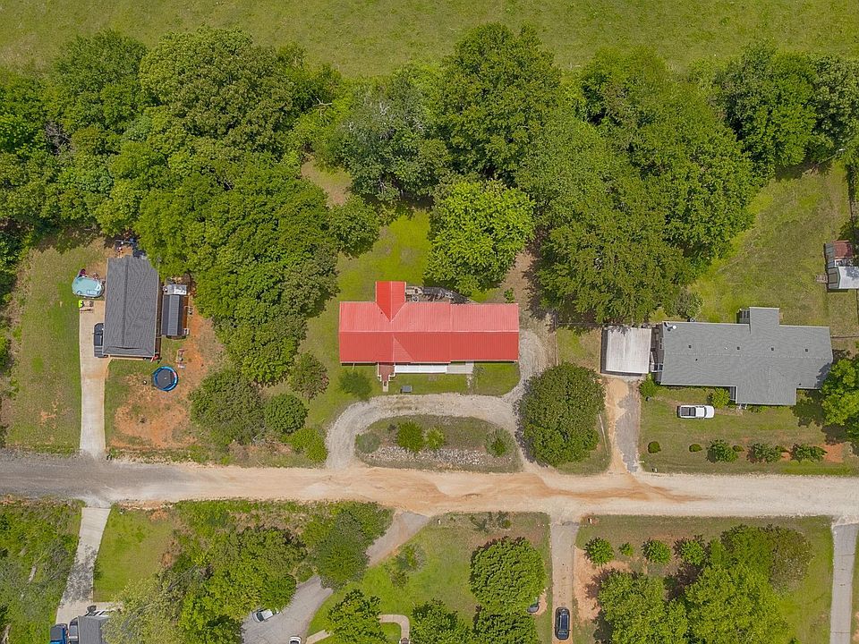 1st image of 210 Deer Creek Trl
