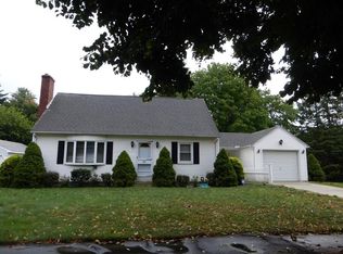 31 Country Rd, Agawam, MA 01001