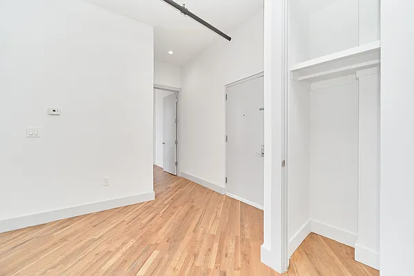 Rented by Living New York | media 30