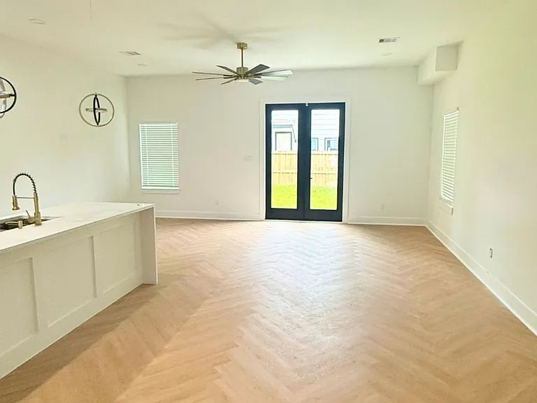 4117 Shelby Cir #B — Photo 7