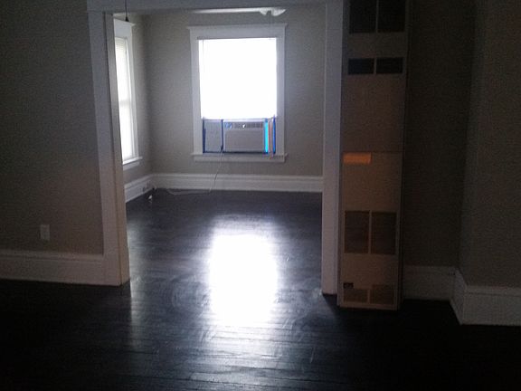 2nd image of 1129 Davis Ave NW