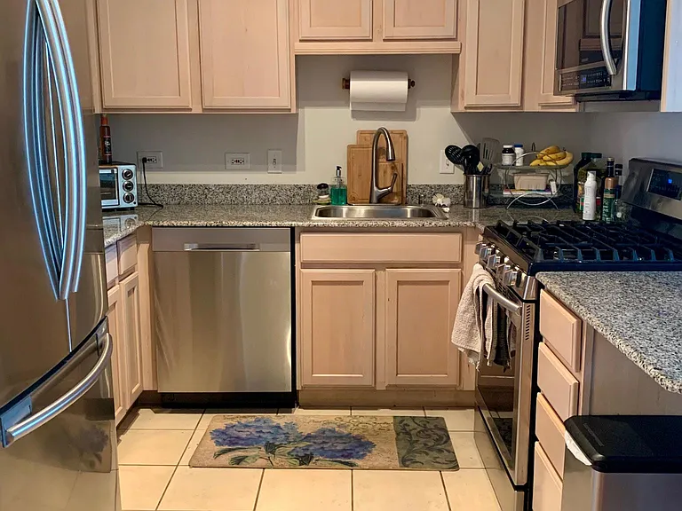 645 N Kingsbury St #1907 — Photo 14