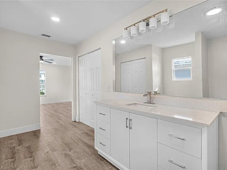 1284 Rainbow Ct — Photo 9