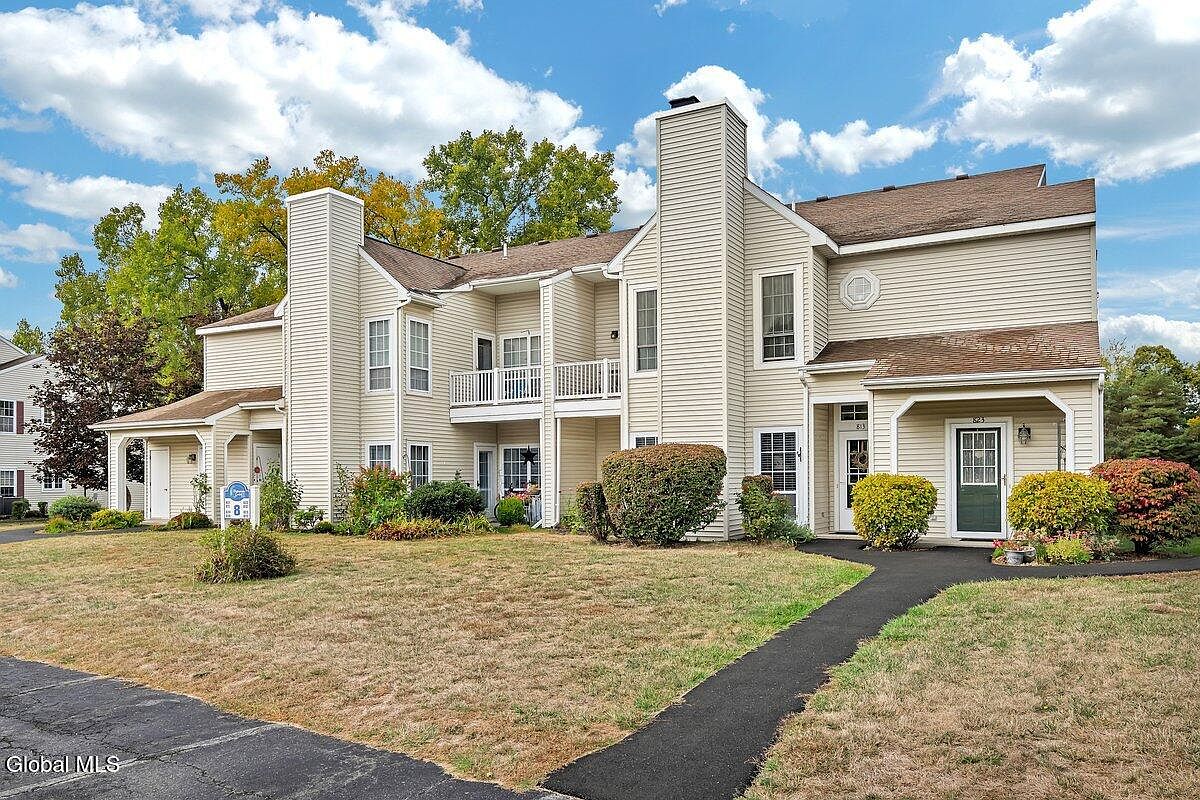 1st image of 813 Ridge Circle