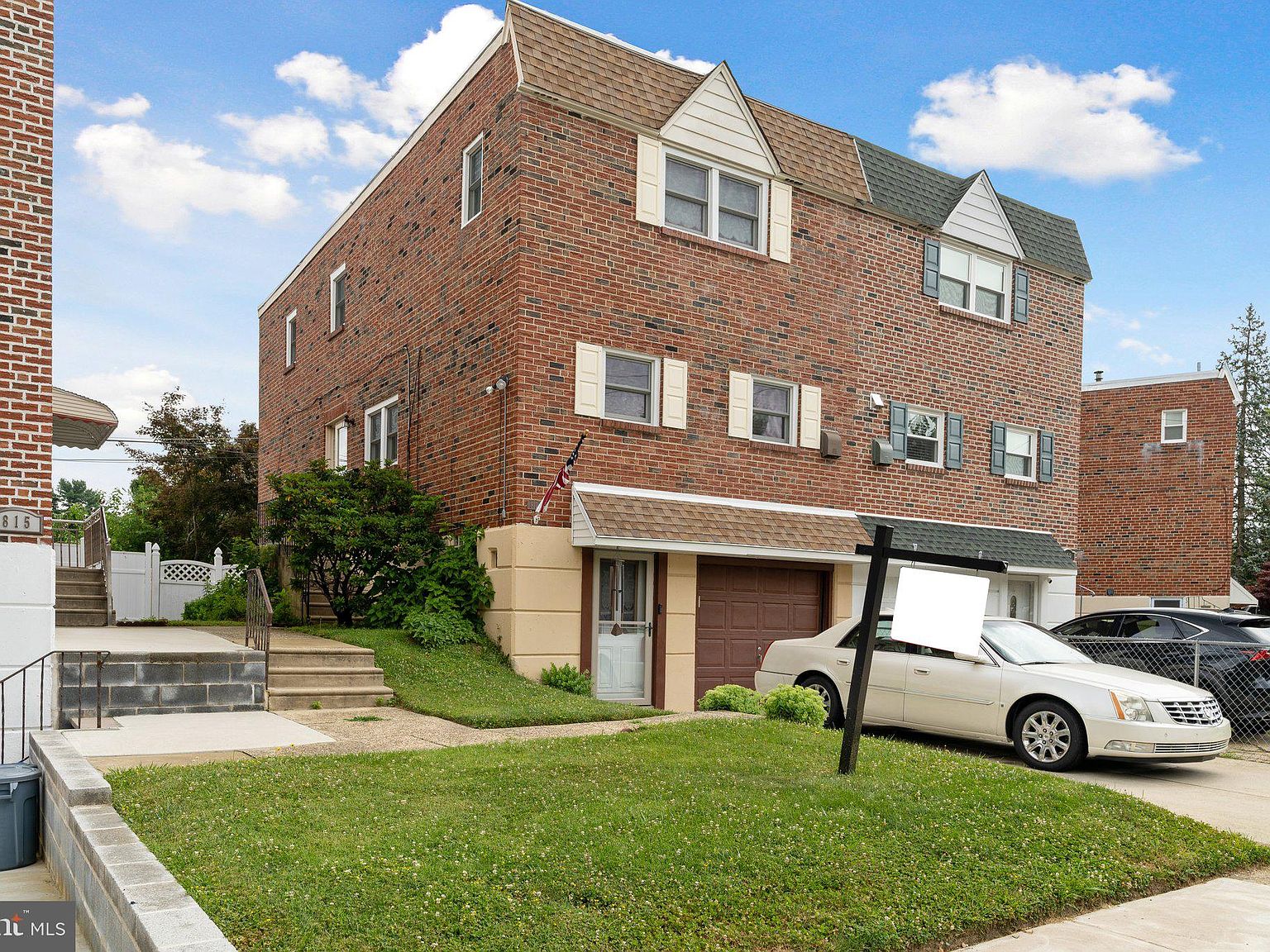 817 Kendrick St, Philadelphia, PA 19111 | Zillow