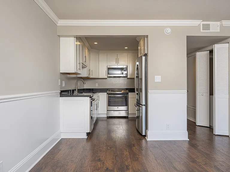 SFD #6 kitchen