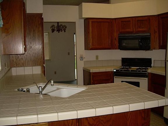 4th image of 1530 Brewerton Dr