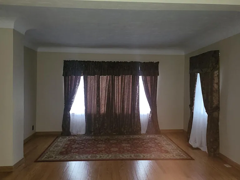 5825 Rockport Rd — Photo 3