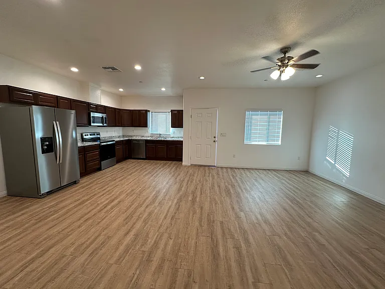 1305 Mayo St #B — Photo 4