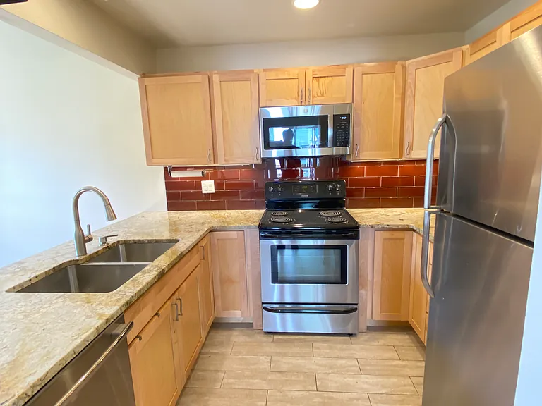 225 S Tyler Ave — Photo 8
