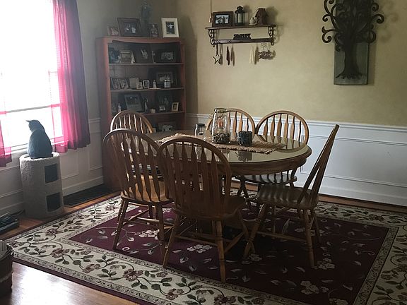 3rd image of 1107 Cleveland Dr