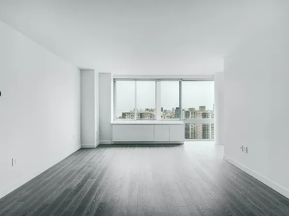 101 W End Ave, New York, NY