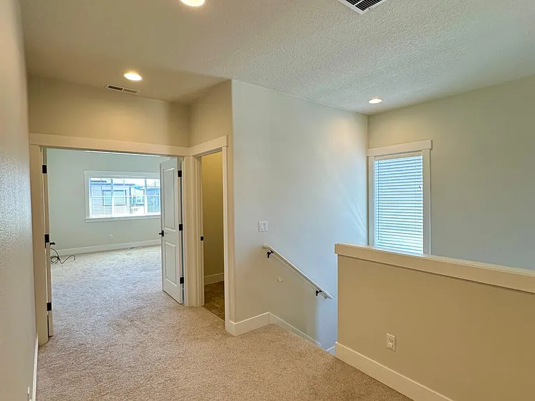 29054 NW Keenon St — Photo 23