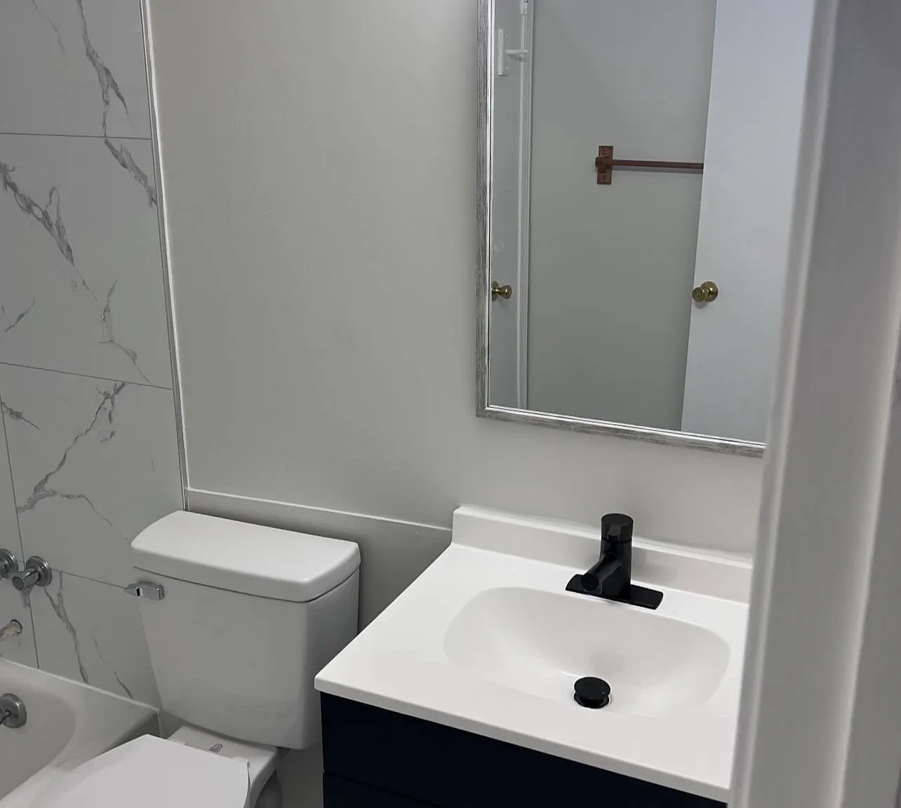 2 bed, 700 sqft, $1,400 — Photo 2