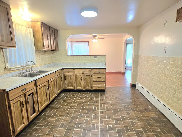 17 Suffolk St — Photo 9