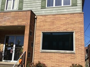 410 1/2 Walnut St, Martins Ferry, OH 43935