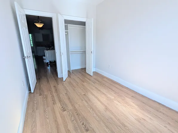 138 Clendenny Avenue image 6 of 11