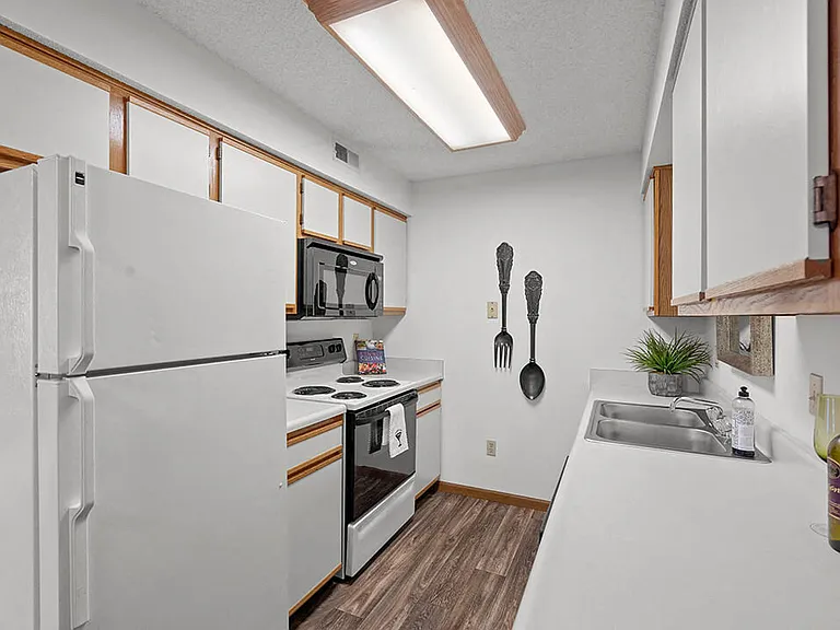 Kitchen with Microwave and Dishwasher!