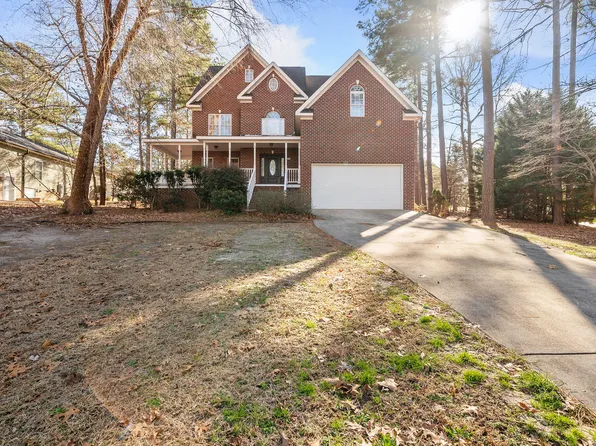 5833 Mockingbird Ln, Sanford, NC 27332