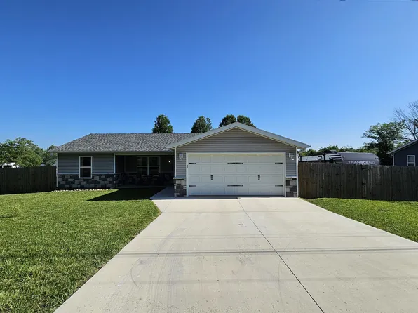 207 E Clouse Street, Mountain Grove, MO 65711