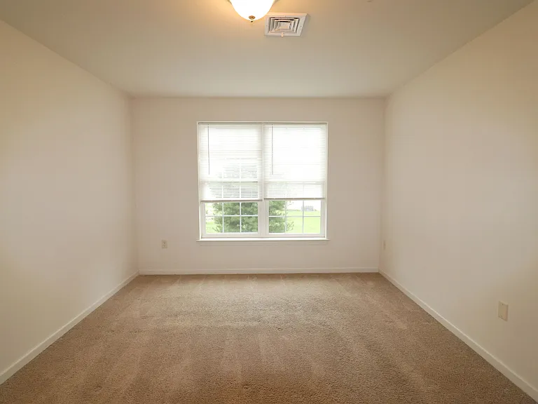 1605 W Main St #E — Photo 13