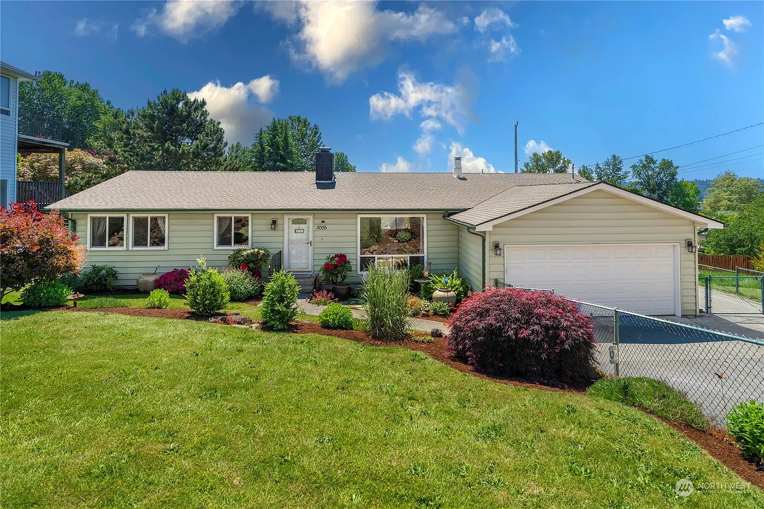 3005 S Holden Street photo 1
