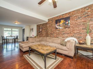 118 S 17th St #1, Pittsburgh, PA