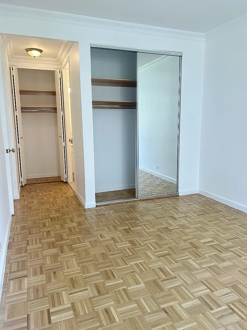 210 East 65th Street — Photo 4