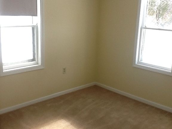 2nd image of 2940 W Crescent Ave