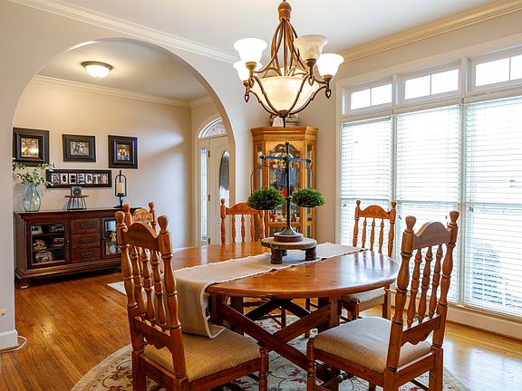 2nd image of 301 Quail Ridge Ct