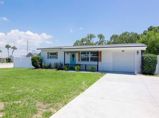 705 Lakeside Dr, Largo, FL 33778