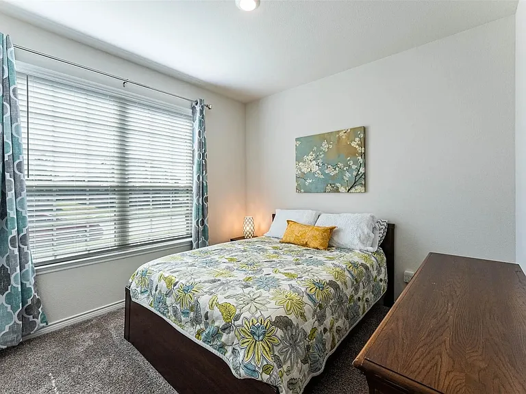2708 Franklin Dr — Photo 9