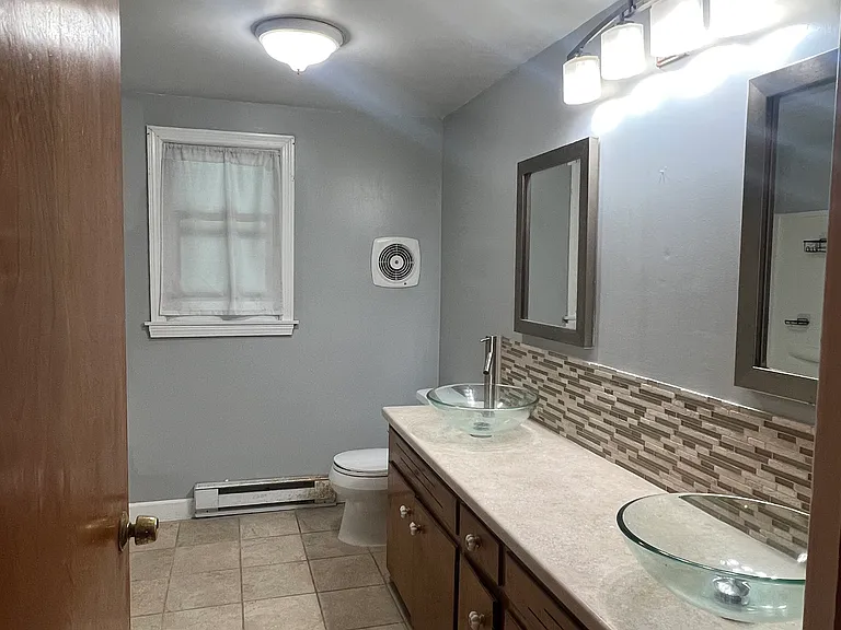 73 Shawn Dr #1 — Photo 4