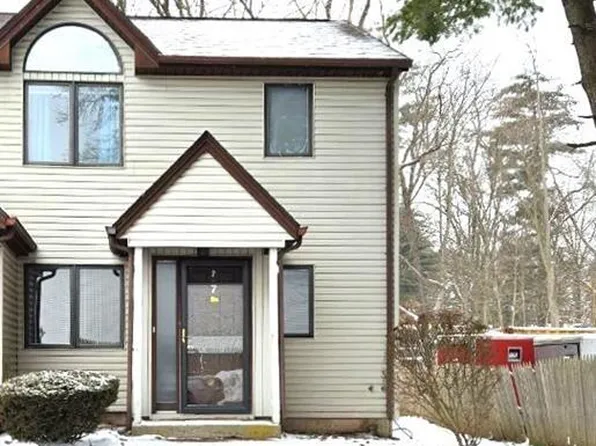 16 Northampton Lane #A7, Plainville, CT 06062