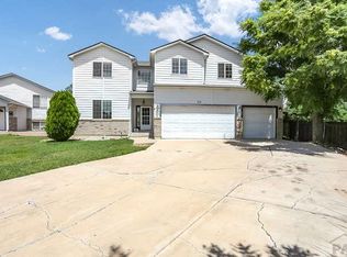 10 Slayton Ct, Pueblo, CO 81001