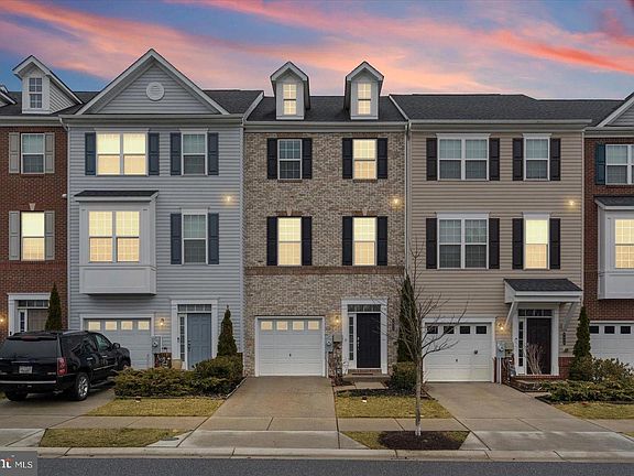 2nd image of 9442 Adelaide Ln